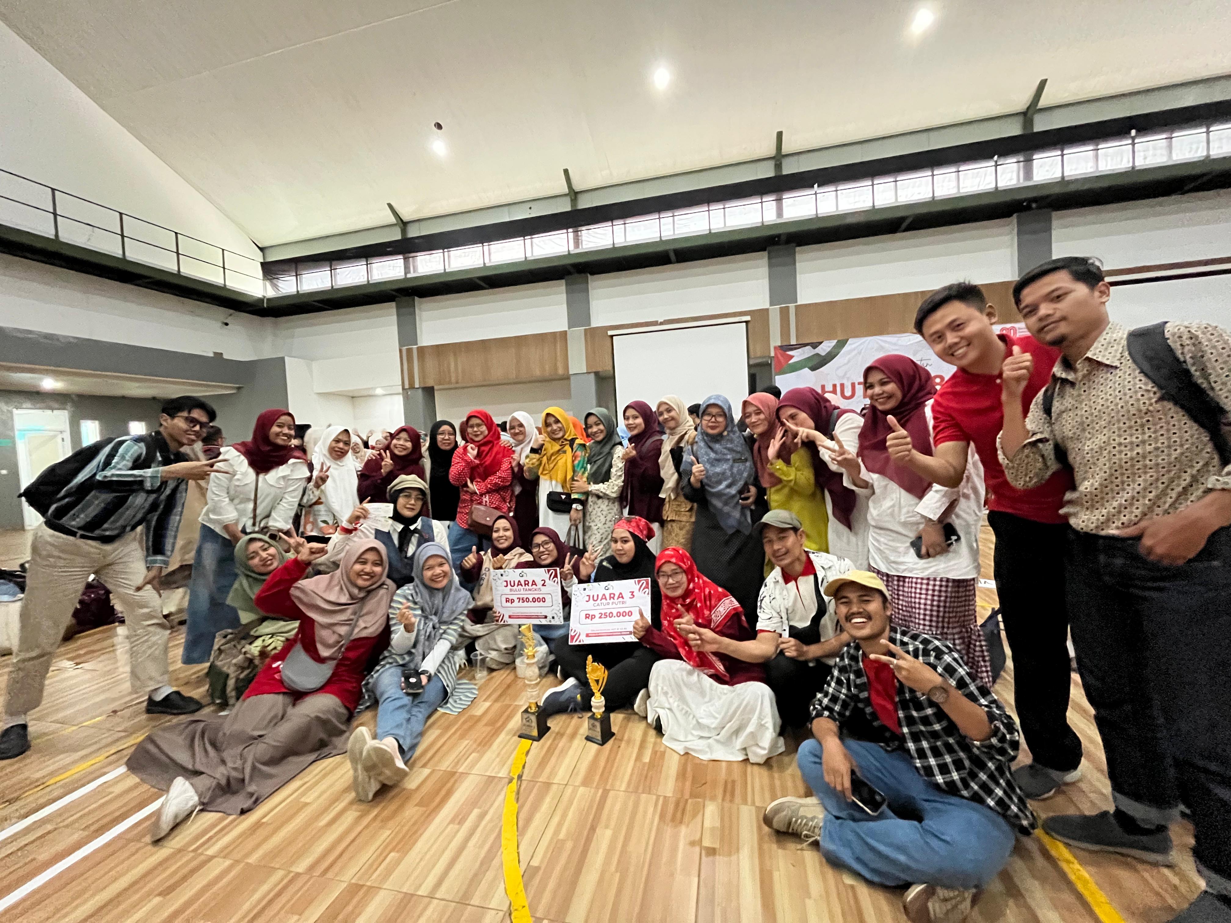 PERINGATAN HUT RI DENGAN TEMA 80'AN