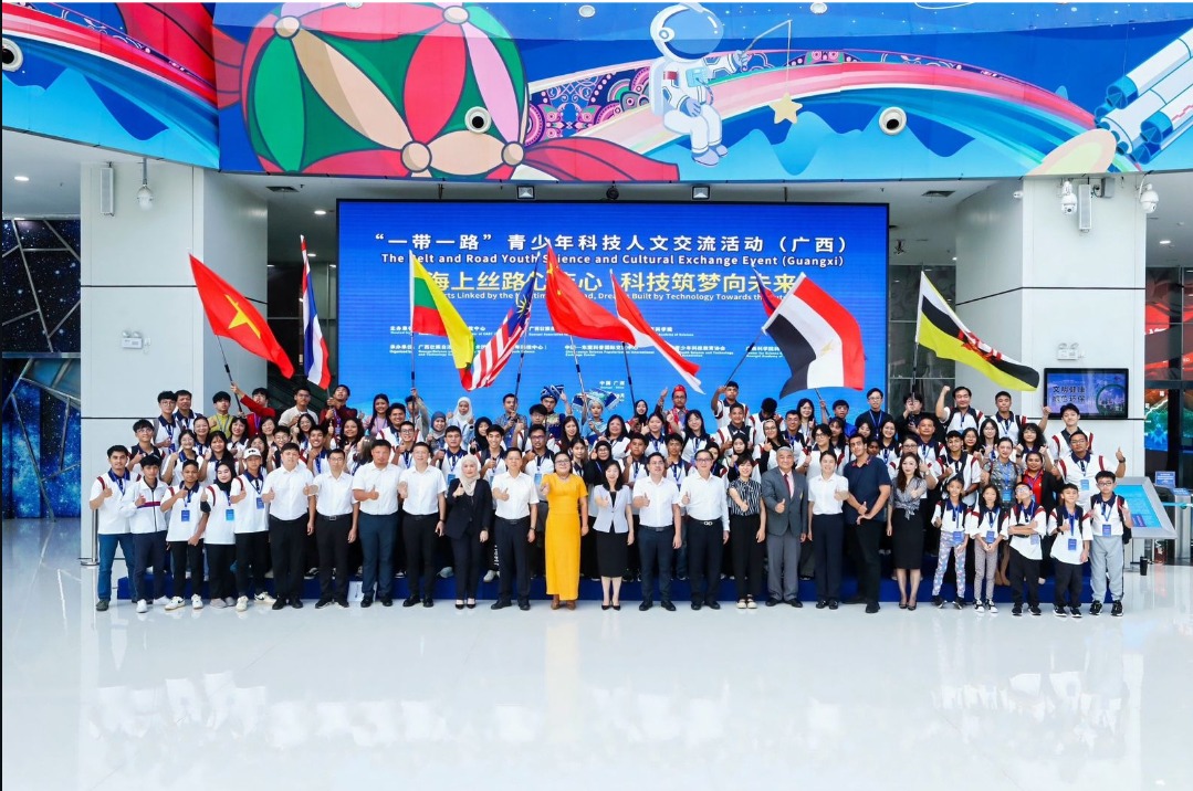 DHIS Secondary Lembang Kukuhkan Diri sebagai STEM School, Ukir Prestasi di Tingkat Nasional dan Internasional